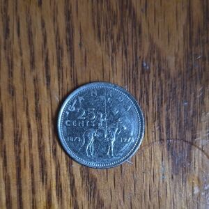 Silver 25 Cent Coin Décor Accent